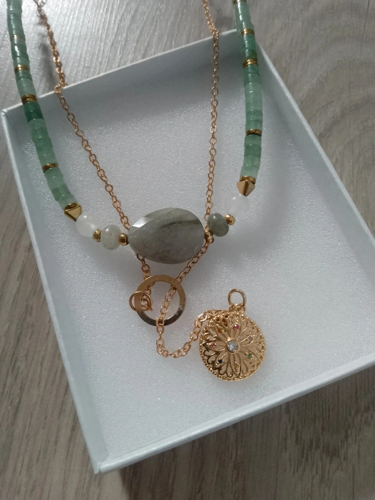 Collier double en pierres naturelles semi précieuses